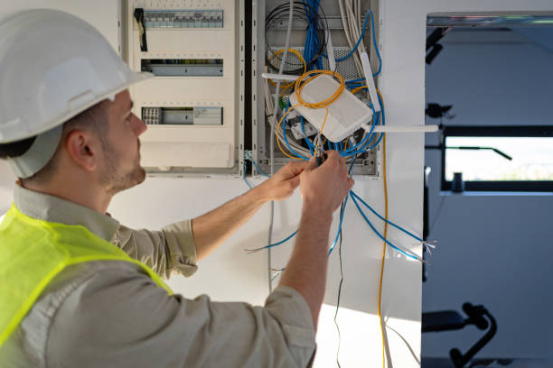Best Affordable Emergency Electrician  in Franklin, WI